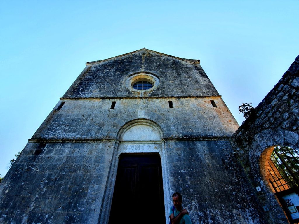 Siena di mille cose è piena Leremo di San Leonardo al Lago il