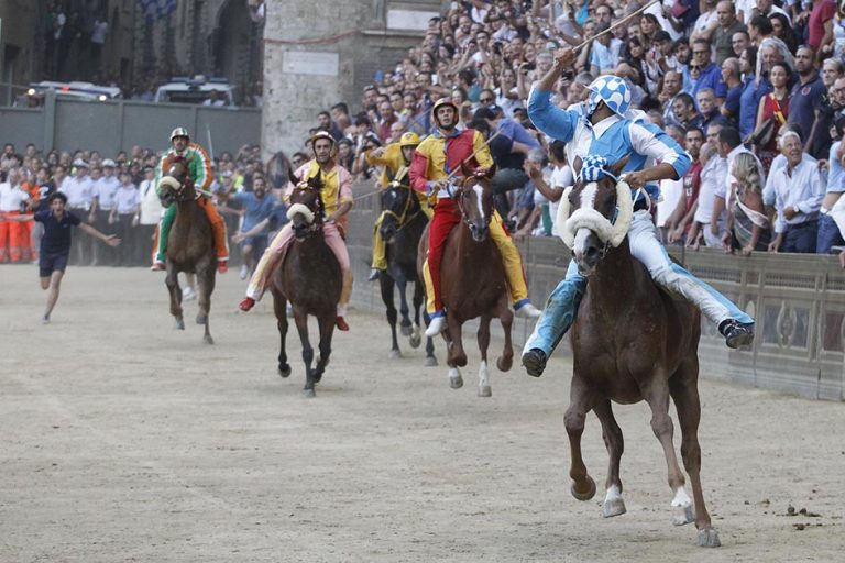 The Palio, the contrada and Carnival - Siena News