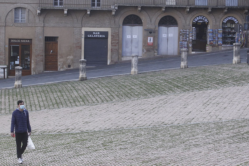 Siena In Zona Rossa Strade Deserte In Centro Siena News