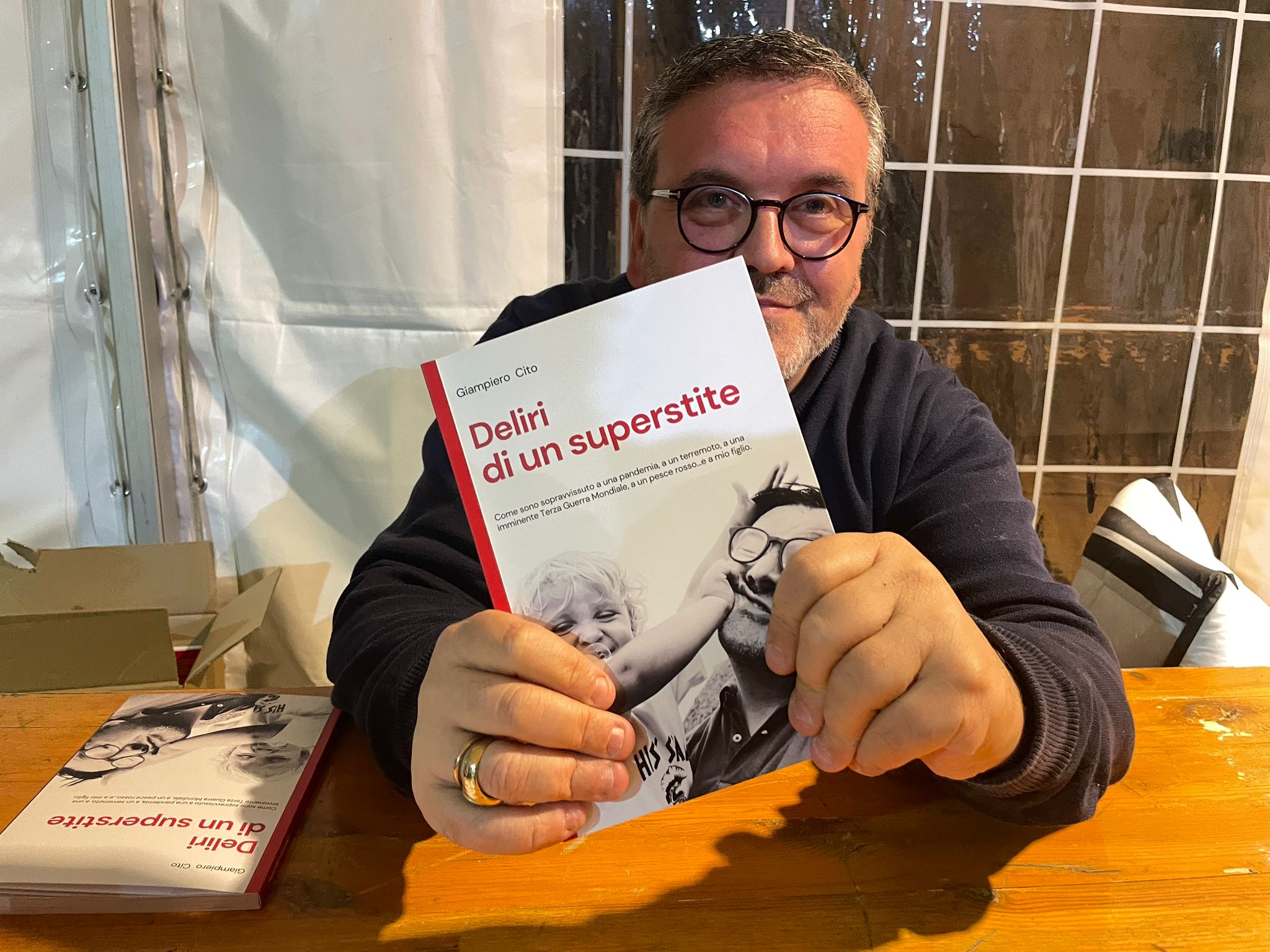 Non per vendere ma per ricordare: ecco il libro di Giampiero Cito contro  l'oblio e la Babele dei social - Siena News